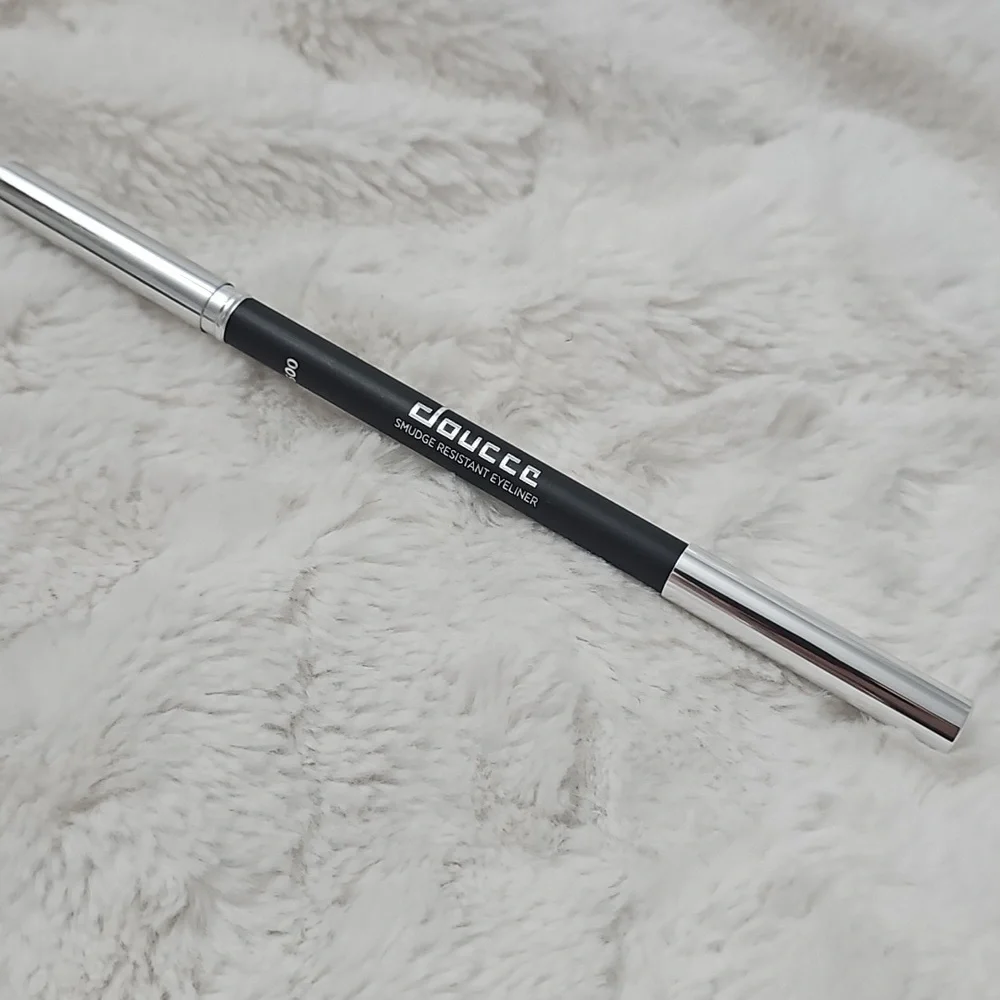 Doucce Smudge Resistant Longwear Black Kohl Eyeliner